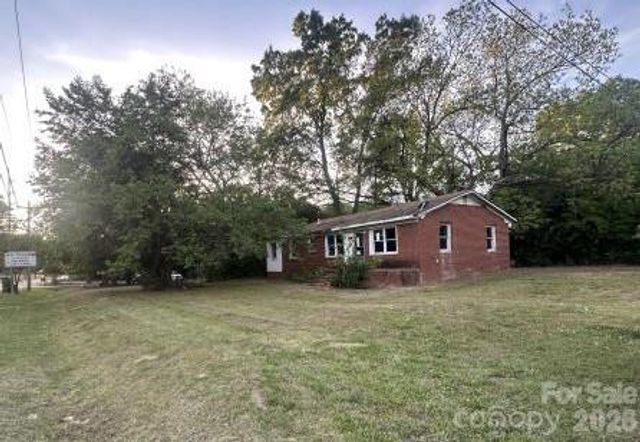 111 East Avenue, Monroe, NC 28110