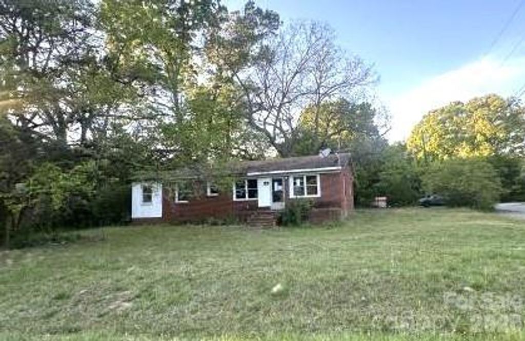 111 East Avenue, Monroe, NC 28110