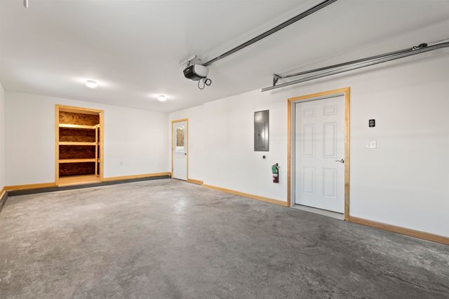 24 Dogwood Drive, Brattleboro, VT 05301