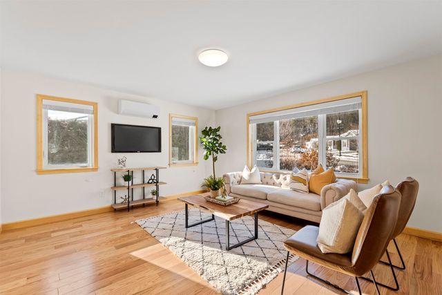 24 Dogwood Drive, Brattleboro, VT 05301