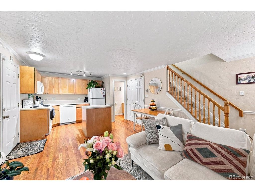 1243 Vine St 3, Denver, CO 80206