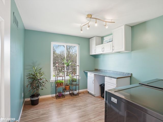 6005 Mulberry Drive, Sterling Heights, MI 48314