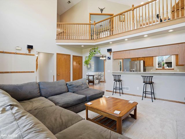 6005 Mulberry Drive, Sterling Heights, MI 48314