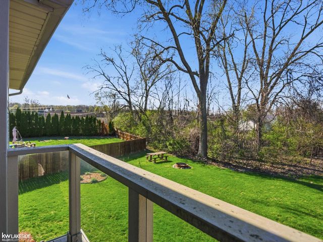 6005 Mulberry Drive, Sterling Heights, MI 48314