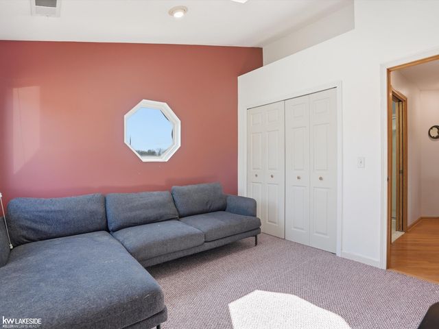 6005 Mulberry Drive, Sterling Heights, MI 48314