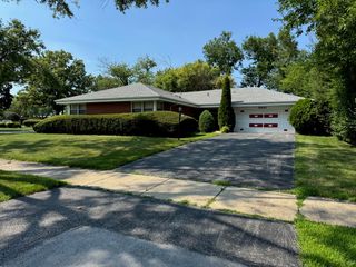 3641 W Beech Street, Flossmoor, IL 60422