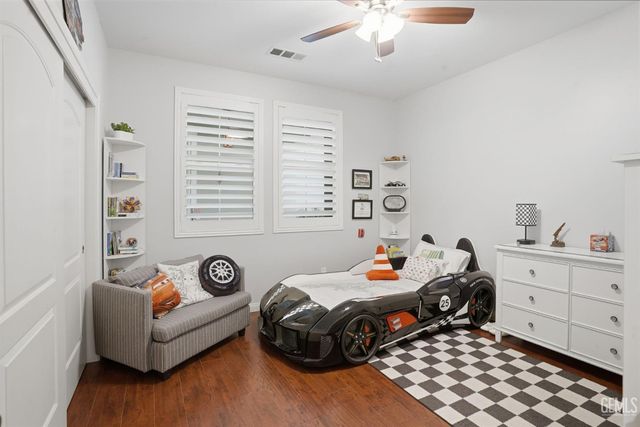 12515 Lincolnshire Drive, Bakersfield, CA 93311