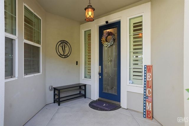 12515 Lincolnshire Drive, Bakersfield, CA 93311