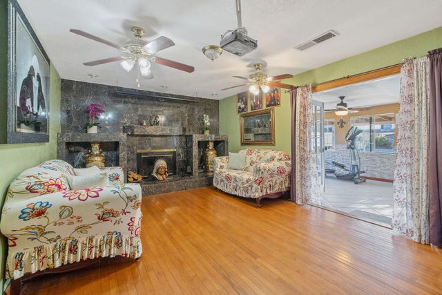 11 S Byron Drive, Lemoore, CA 93245