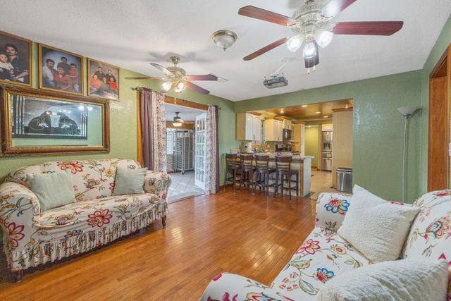 11 S Byron Drive, Lemoore, CA 93245