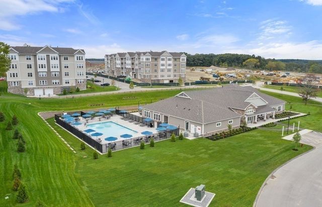 5 Peters Farm Way 5205, Westborough, MA 01581