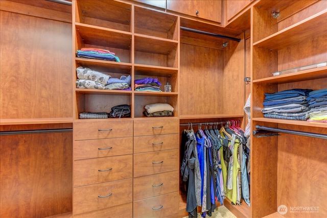 2462 172 Avenue NE, Redmond, WA 98052
