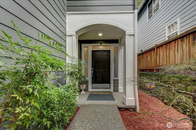 2462 172 Avenue NE, Redmond, WA 98052