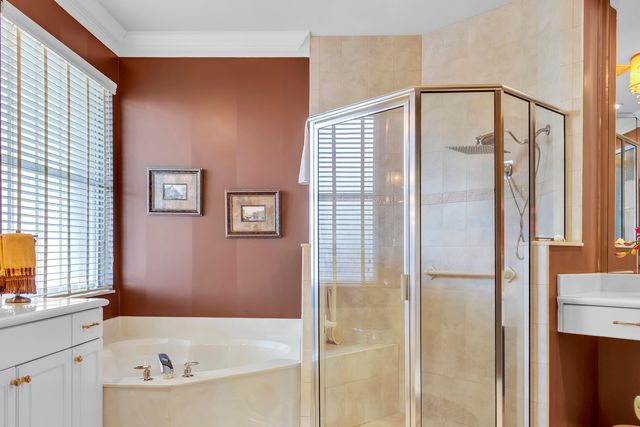 10069 Mizner Falls Way, Boynton Beach, FL 33437