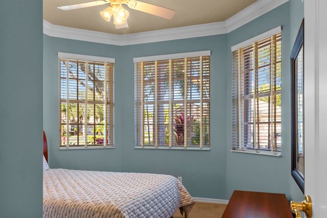 10069 Mizner Falls Way, Boynton Beach, FL 33437