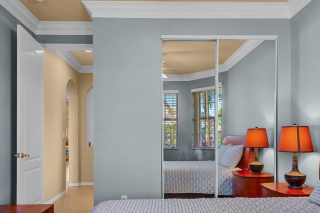 10069 Mizner Falls Way, Boynton Beach, FL 33437