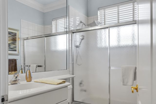 10069 Mizner Falls Way, Boynton Beach, FL 33437