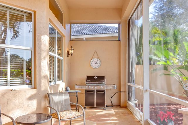 10069 Mizner Falls Way, Boynton Beach, FL 33437