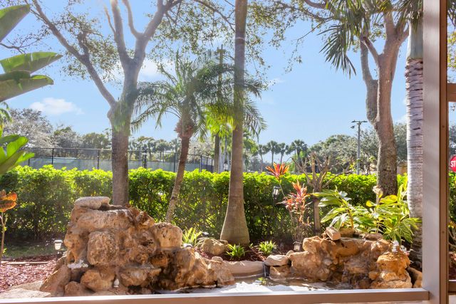 10069 Mizner Falls Way, Boynton Beach, FL 33437