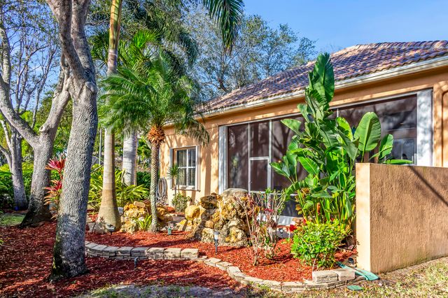 10069 Mizner Falls Way, Boynton Beach, FL 33437