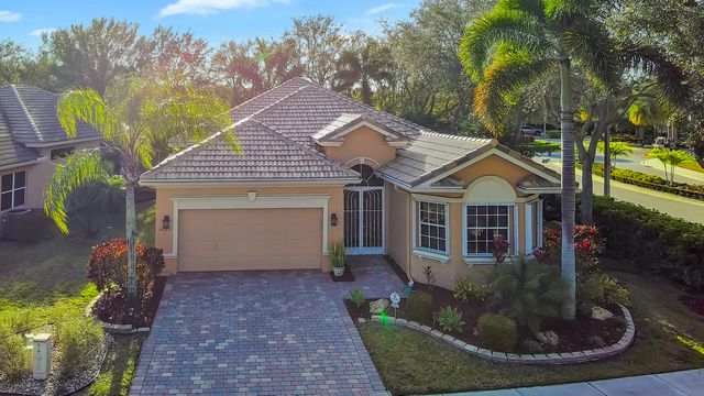 10069 Mizner Falls Way, Boynton Beach, FL 33437