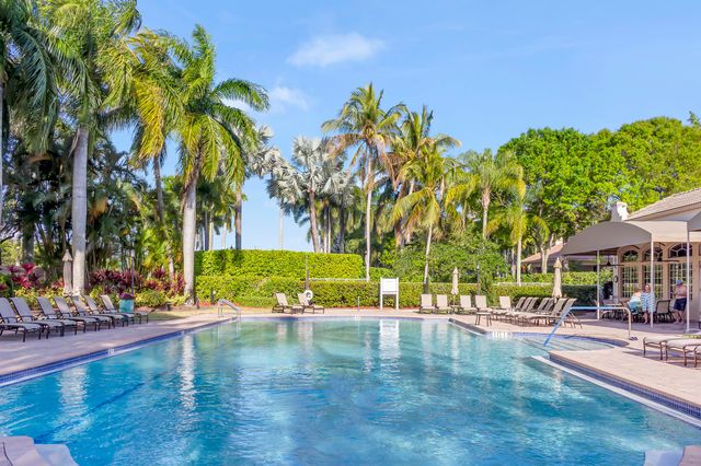 10069 Mizner Falls Way, Boynton Beach, FL 33437