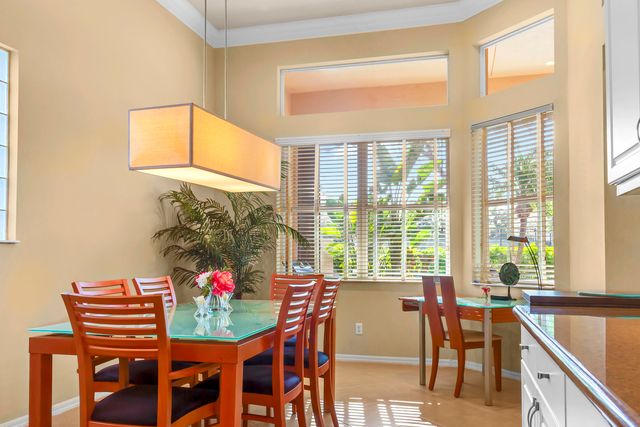 10069 Mizner Falls Way, Boynton Beach, FL 33437