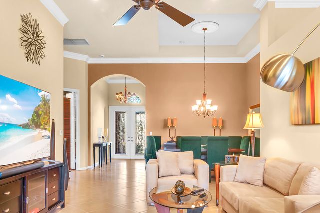 10069 Mizner Falls Way, Boynton Beach, FL 33437