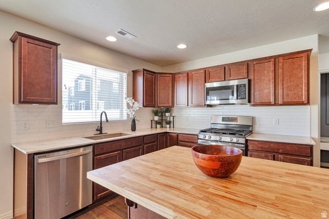 6052 S 4275 W, Roy, UT 84067