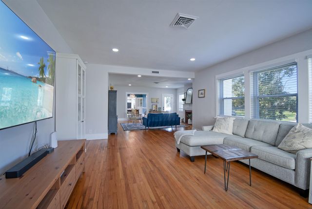 107 Arpieka Ave, St Augustine, FL 32080