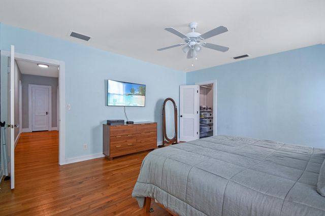 107 Arpieka Ave, St Augustine, FL 32080