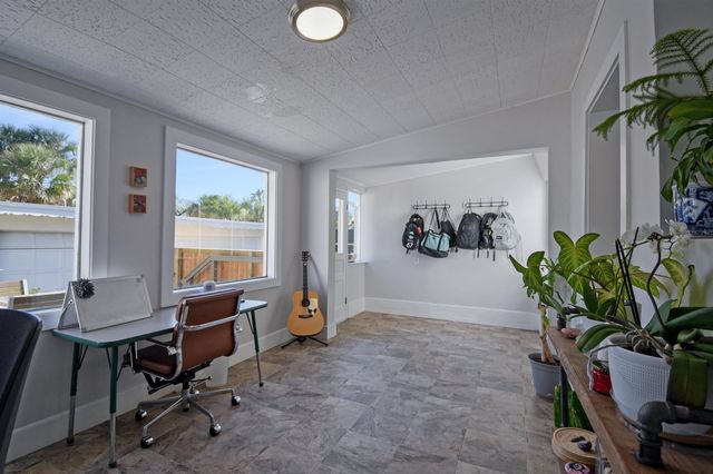 107 Arpieka Ave, St Augustine, FL 32080