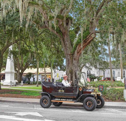 107 Arpieka Ave, St Augustine, FL 32080