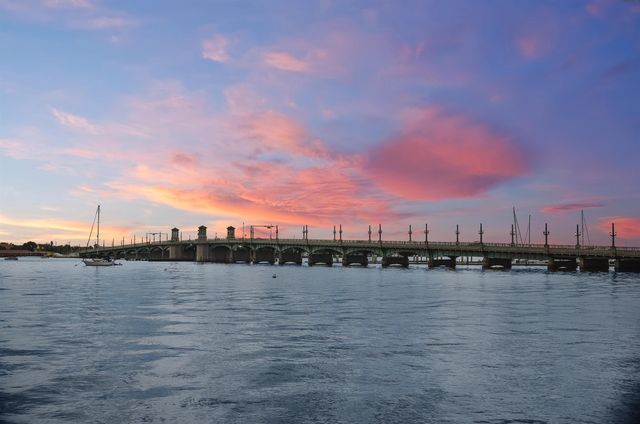 107 Arpieka Ave, St Augustine, FL 32080