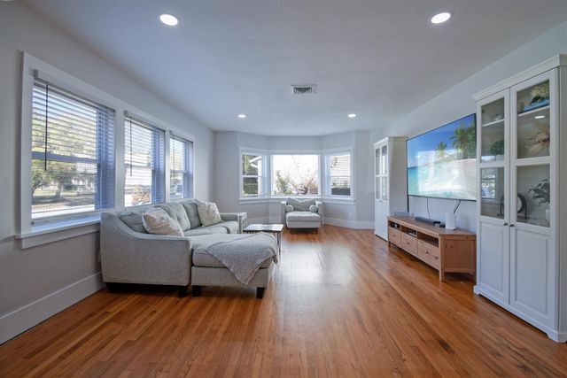 107 Arpieka Ave, St Augustine, FL 32080