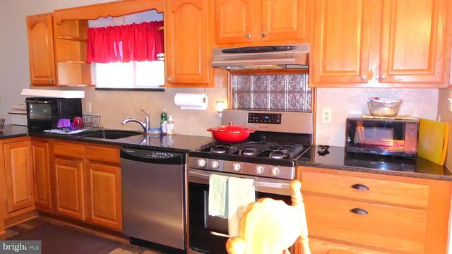 110 DAFFODIL RD, Millville, NJ 08332