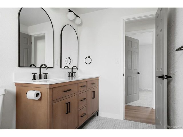 1828 Stratford Ln, Longmont, CO 80503