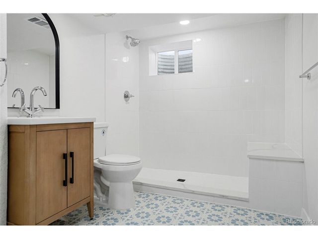 1828 Stratford Ln, Longmont, CO 80503