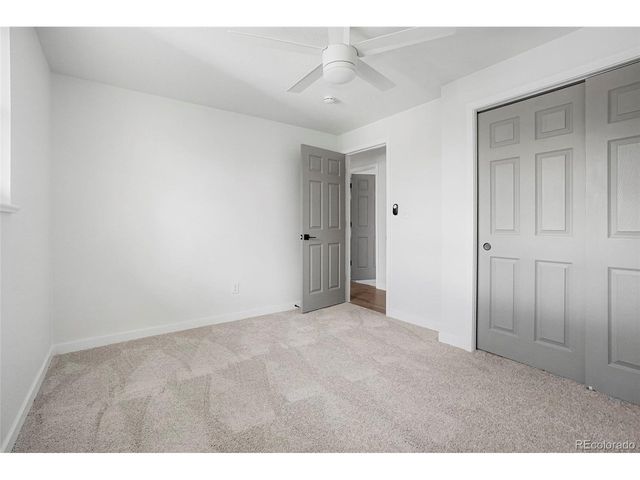 1828 Stratford Ln, Longmont, CO 80503