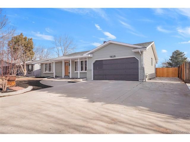 1828 Stratford Ln, Longmont, CO 80503