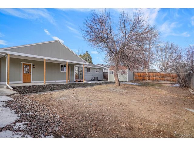 1828 Stratford Ln, Longmont, CO 80503