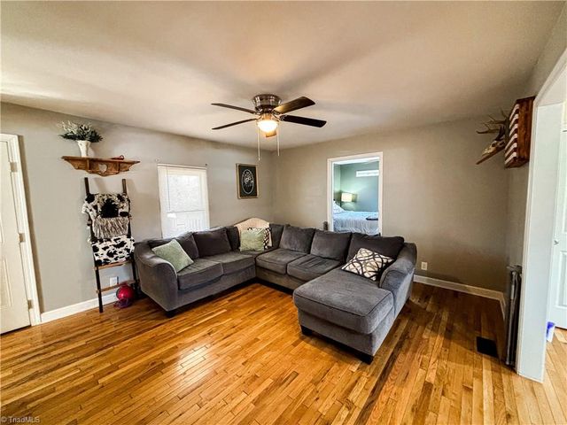 187 Eaton Street, Mount Airy, NC 27030