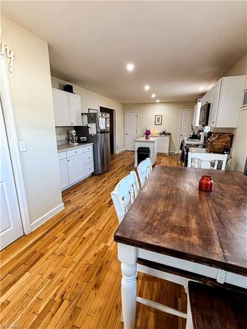 187 Eaton Street, Mount Airy, NC 27030