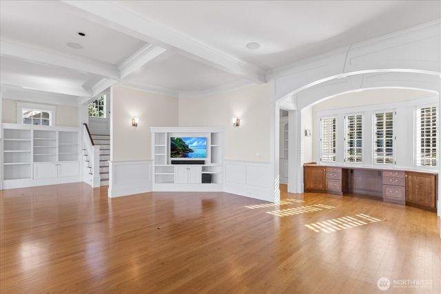 32 Shorewood Drive, Bellingham, WA 98225