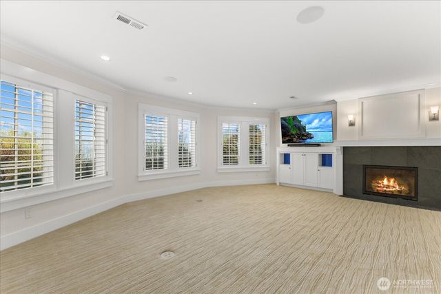 32 Shorewood Drive, Bellingham, WA 98225