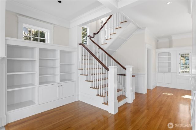 32 Shorewood Drive, Bellingham, WA 98225