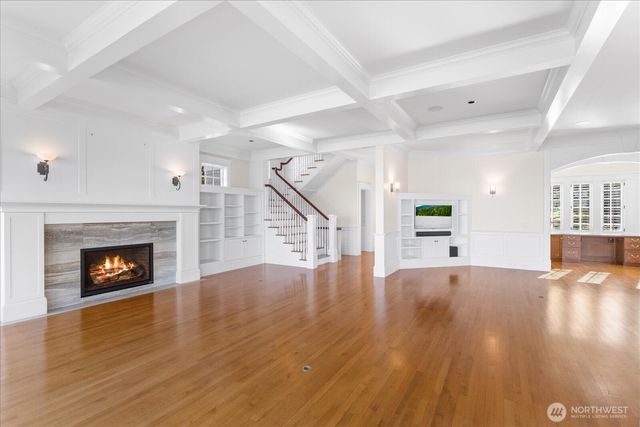 32 Shorewood Drive, Bellingham, WA 98225