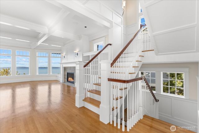 32 Shorewood Drive, Bellingham, WA 98225