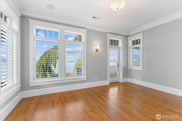 32 Shorewood Drive, Bellingham, WA 98225