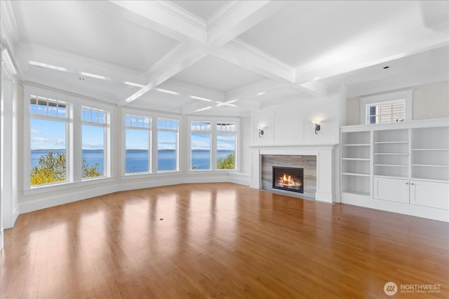 32 Shorewood Drive, Bellingham, WA 98225